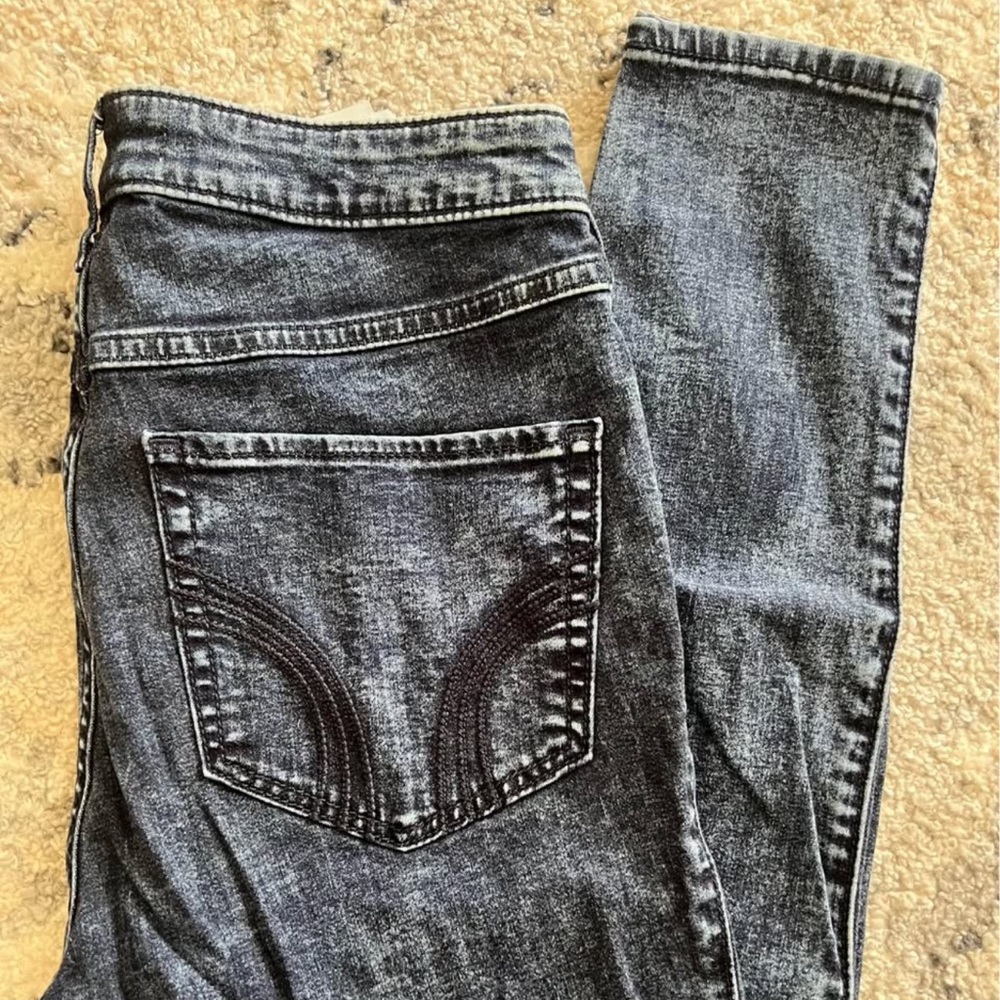 Hollister jeans